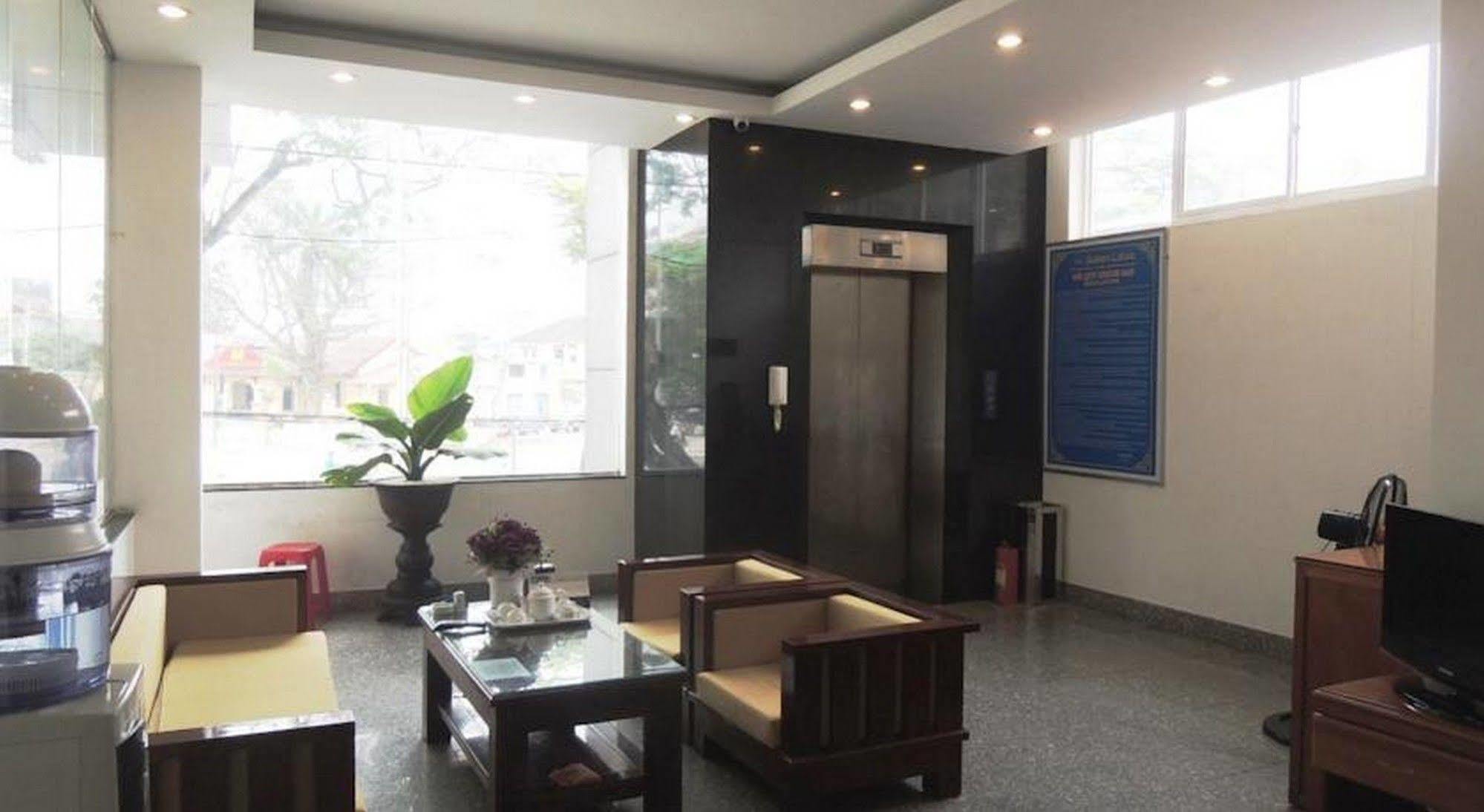 Golden Lotus Hotel Hue Luaran gambar